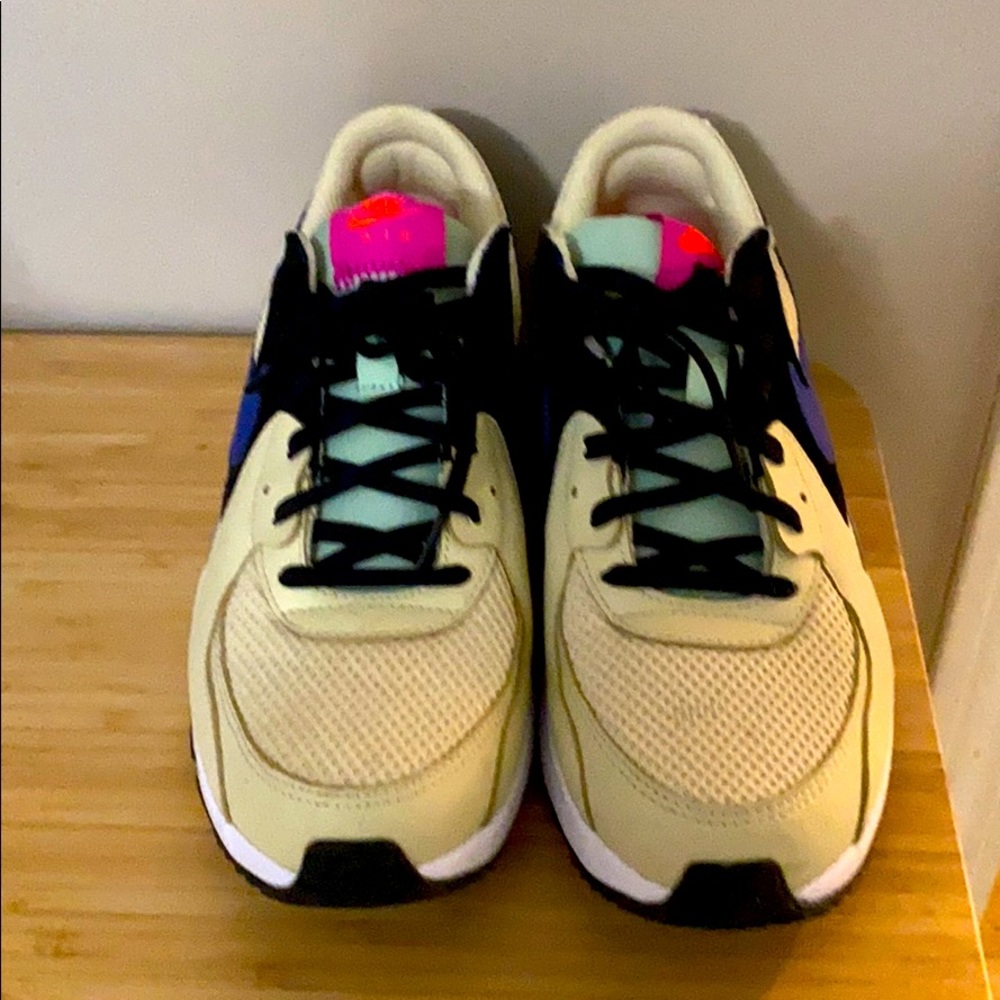 Nike airmax retro tennis shoes